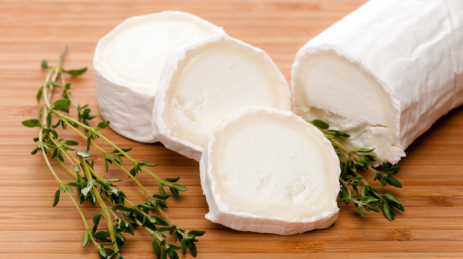 slices of goat cheese with fresh thyme